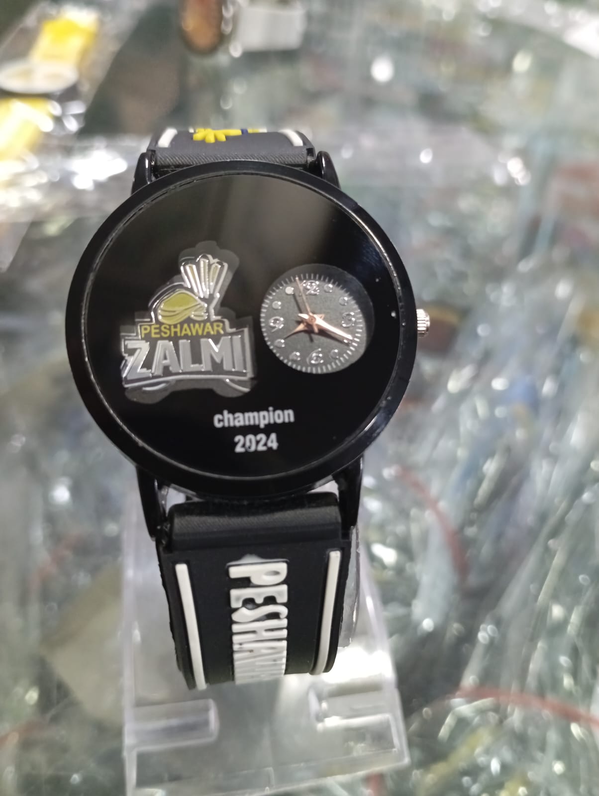 Peshawar Zalmi Logo Watch Psl Wrist Watches For Unisex Men’s formal Watch - Yellow