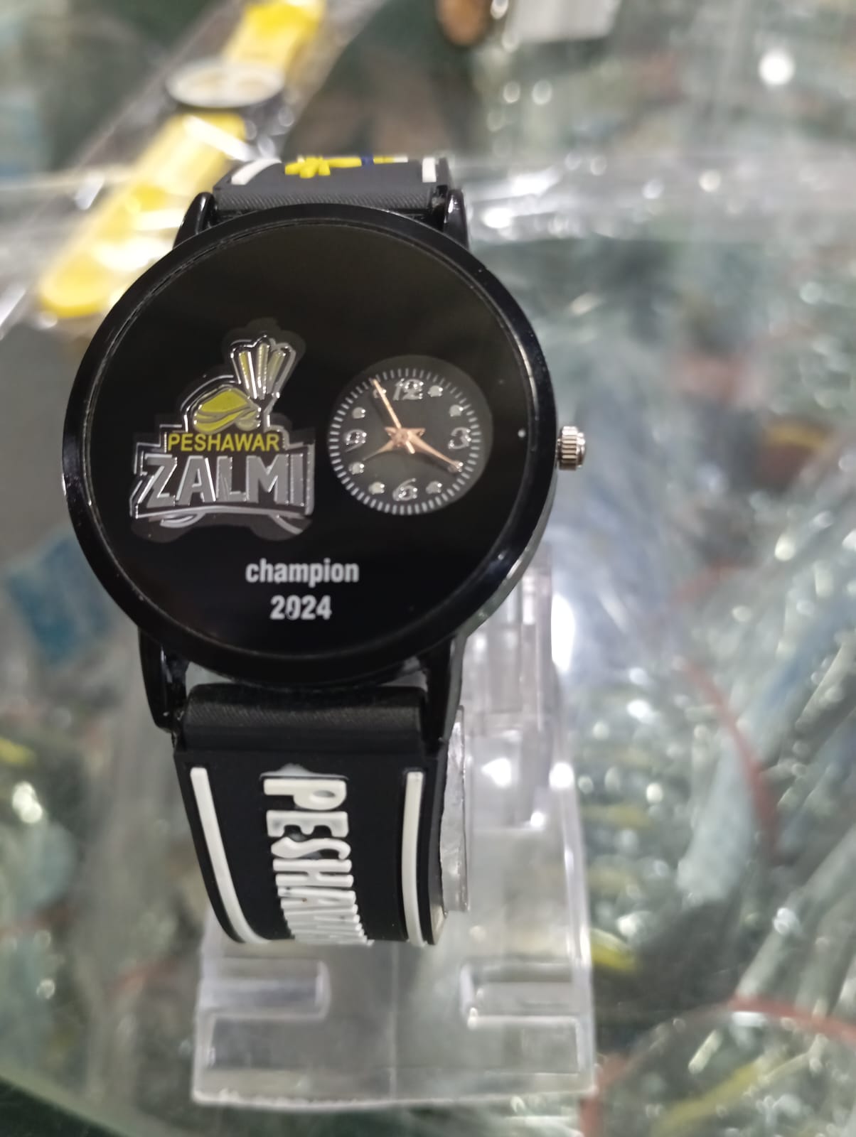 Peshawar Zalmi Logo Watch Psl Wrist Watches For Unisex Men’s formal Watch - Yellow