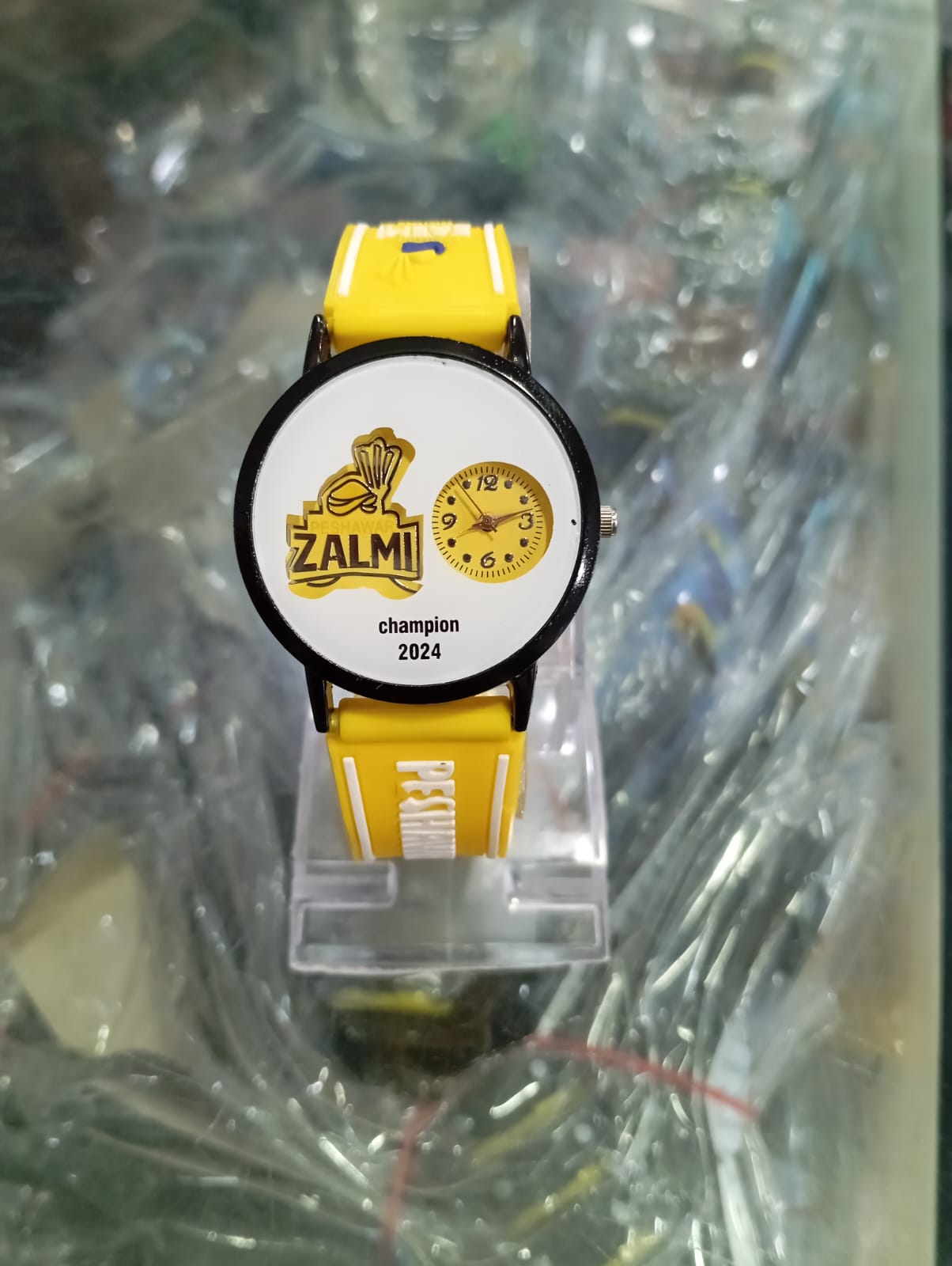 Peshawar Zalmi Logo Watch Psl Wrist Watches For Unisex Men’s formal Watch - Yellow